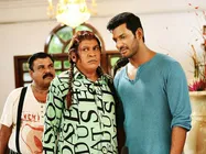 கத்தி சண்டை... வடிவேலுவைப் பார்த்ததுமே ஆர்ப்பரிக்கும் ரசிகர்கள்! #Kaththi Sandai