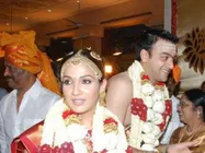 சௌந்தர்யா ரஜினி - அஸ்வின் முறைப்படி விவாகரத்து பெற்றனர்! 