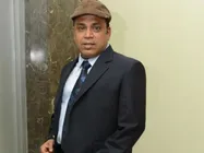 மகனுக்காக மீண்டும் இயக்குநராகும் தம்பி ராமையா! - என்ன கதை?