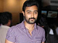 வாக்காளர்கள் முட்டாள்களா.. என்ன சொல்ல வருகிறார் நடிகர் பிரசன்னா 