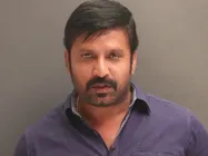 காணாமல் போன அம்மாவை தேடும் பிரபல நடிகர்!