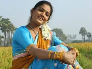 அது எப்படி நிர்வாணமாக நடிக்கலாம் என மிரட்டுகிறார்கள்: சென்னை போலீசில் நடிகை புகார் 