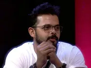 ஓமைகாட்! ஸ்ரீசாந்துக்காக கையை அறுத்துக் கொண்ட பிக் பாஸ் ரசிகர்கள் 