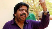 T.Rajendar - நீச்சல் அடித்து சென்று ஹீரோவை வெளுத்த  டி.ராஜேந்தர்.. ஷூட்டிங் ஸ்பாட் அலப்பறை தெரியுமா? 