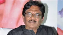 Bharathiraja: என் தெய்வத்துக்கு இந்த நிலமையா? பாரதிராஜா காலில் விழுந்து அழுத மூத்த நடிகர்