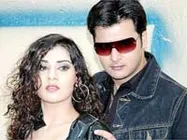 అప్పు తీర్చాకే రిలీజు..కోర్టు స్టే