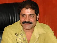 నేనూ పోటీ చేస్తా: శ్రీహరి