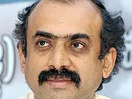 అందుకా సురేష్ బాబు కమిటయ్యింది?