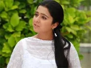 ఛార్మిని చేరదీస్తున్నాడు!?