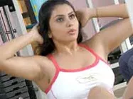 అప్పుడు చెమట పడితేనే...నమిత