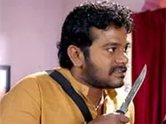 కమేడియన్ కు అరెస్ట్ వారెంట్