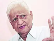 అల్లు అర్జున్ చేతులమీదుగా పద్మనాభంకు అవార్డు ప్రధానం