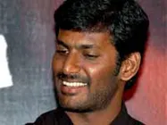 విశాల్ నిజజీవితంలో అమ్మాయిల పిచ్చోడా?