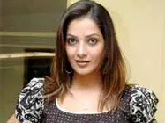 'సారీ..మా ఆయన ఇంట్లో ఉన్నాడు' రెడీ