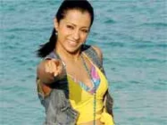 త్రిష 'దోపిడి' మొదలెట్టే రోజు...