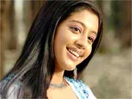 తల్లైన 'నా ఆటోగ్రాఫ్' గోపిక