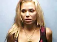 ట్యాక్సీ లో నగ్నంగా కూర్చున్న జెన్నిఫర్..!