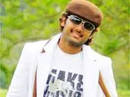 నితిన్ ని హీరోగా తీసేసి ఆ ప్లేసులో బ్రహ్మానందాన్ని....