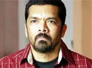 పోసాని కృష్ణ మురళిని బహిష్కరించాలంటూ దర్నా