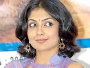 చీప్ పబ్లిసిటీ కోసమే నన్ను నగ్నంగా...కమిలినీ ముఖర్జీ మండిపాటు