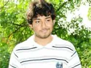 'కోడిపుంజు' లా  మారుతున్న యంగ్ హీరో