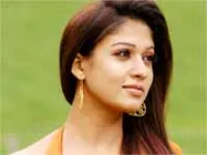 కాళ్ళుపై కెత్తి మరీ ప్రయత్నించేదాన్ని...నయనతార