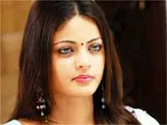 మనసంతా నువ్వే దర్శకుడు 'మాయ'లో స్నేహా ఉల్లాల్