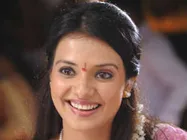 కష్టపడి ఒప్పించాల్సి వచ్చింది..సలోని