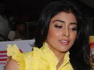 త్రిషకు టెండర్ పెట్టిన శ్రియ..శ్రియకు చెక్ పెట్టిన జీవా..