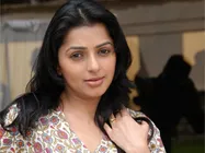 అనూష్క ని అడ్డం పెట్టుకుని భూమిక బిజెనెస్ 