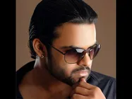 మెగా హీరోను అభిమానులు పట్టించుకోవడం లేదా?