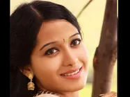 సింగపూర్ లో వరుణ్ సందేశ్ హీరోయిన్ సైడ్ ఇనకమ్