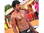 సునీల్ సిక్స్ ప్యాక్ వెనక సీక్రెట్