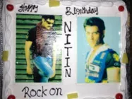 నితిన్ బర్తడే కేకు పై పవన్ కళ్యాణ్