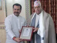 ఎవరెస్ట్‌ నేపథ్యంగా స్టార్ హీరోకు కథ: చిన్ని కృష్ణ