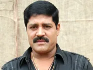 శ్రీహరి ఇంట్లోనే మూడు నెలలు కూర్చుని... 