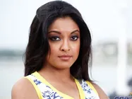 గుండు గీయించుకున్న బాలయ్య హీరోయిన్