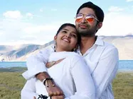 చూడని వాళ్లే జీనియస్ (రివ్యూ)