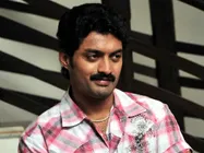 కల్యాణ్‌రామ్‌ 'ఓమ్‌' కథేమిటి ?