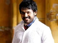 డైరక్టర్ ట్విస్ట్...  కార్తీ ద్విపాత్రాభినయం