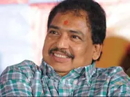 ముందు అది రిలీజ్ చేయండి...మిగతావి తర్వాత