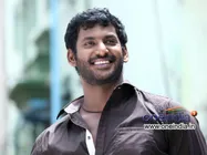 పోలీసులకు  హీరో విశాల్‌ ఫిర్యాదు