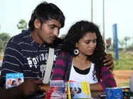 కొత్త తరహా ప్రేమ కథ ('పోరా.. పోవే' ప్రివ్యూ)