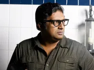 డైరక్టర్ గా ప్రకాష్ రాజ్:  తెలుగులో కొత్త చిత్రం ప్రకటన, పోస్టర్