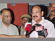 'బ్రహ్మోత్సవం' చూసి,రివ్యూ ఇచ్చిన వెంకయ్యనాయుడు