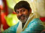 ఇక్కడ నేను చేసిందే అక్కడ అమితాబ్ చేస్తున్నాడు: జగపతి బాబు 