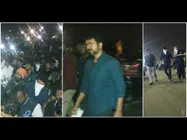 అర్థరాత్రి అనామకుడిలా.... స్టార్ హీరో అయిఉండికూడా ఇలా బీచ్ లో  