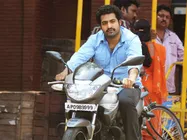 ఎన్టీఆర్ ని డైరక్ట్ చేయాలనుందని మళ్లీ చెప్పాడు, కానీ కోరిక తీరేటట్లు లేదు