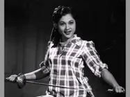 ప్రముఖ నటి పడక గది కోసం కొట్లాట.. వారెవరో తెలుసా..