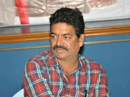 ఎక్కువ మాట్లాడితే చెప్పు తీసుకుని కొడతా : శివాజీ రాజా అన్నది ఎవర్ని